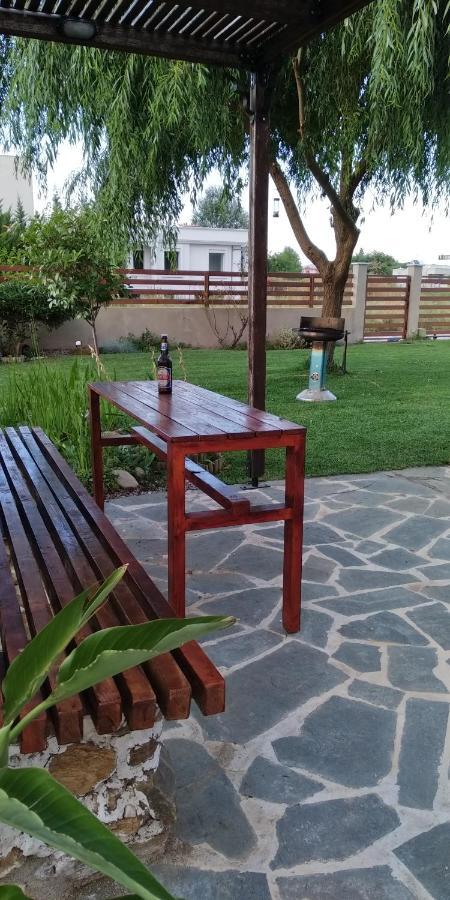 Guesthouse With Garden コモティニ エクステリア 写真